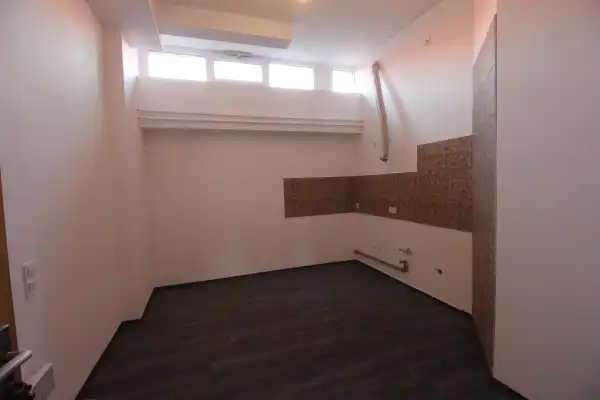 Eladó iroda, Sopron 1 szoba 32 m² 24.49 M Ft