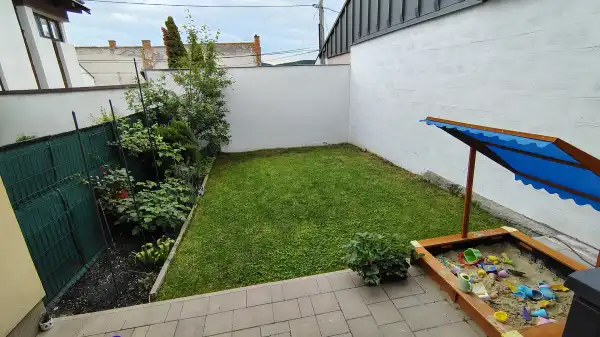 Eladó újszerű sorház, Sopron 3 szoba 93 m² 89 M Ft