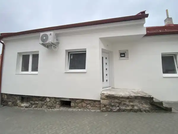 Eladó újszerű sorház, Sopron 1 szoba 34 m² 35.5 M Ft